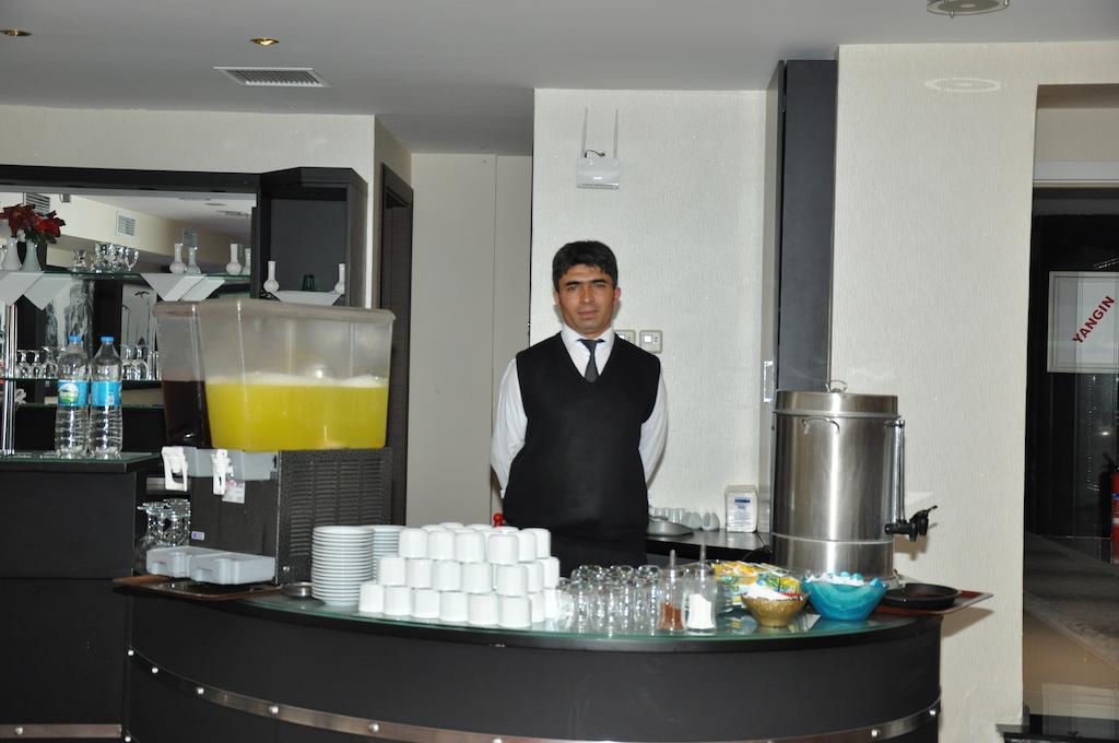 Pen Hotel Istanbul Exteriör bild